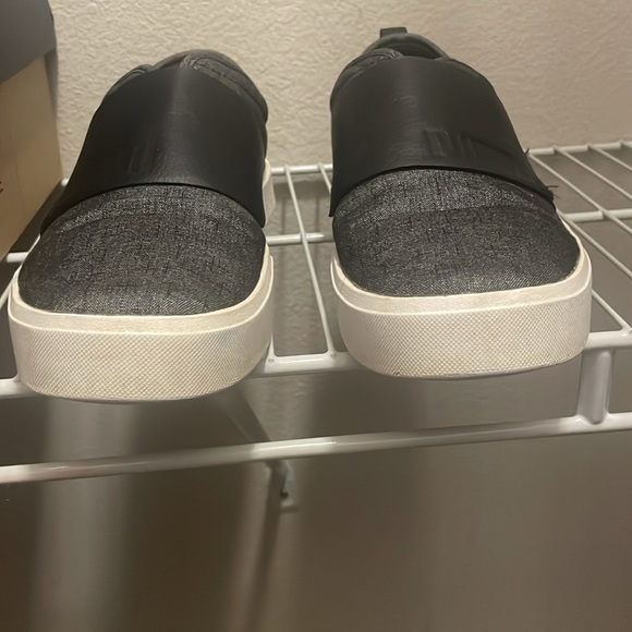 Puma Size 11.5 Slip On Sneakers - Picture 4 of 6